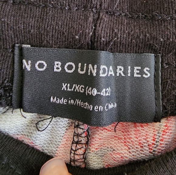 No Boundaries Faded Hawaii Shorts Plus Size 2XL - Picture 2 of 4